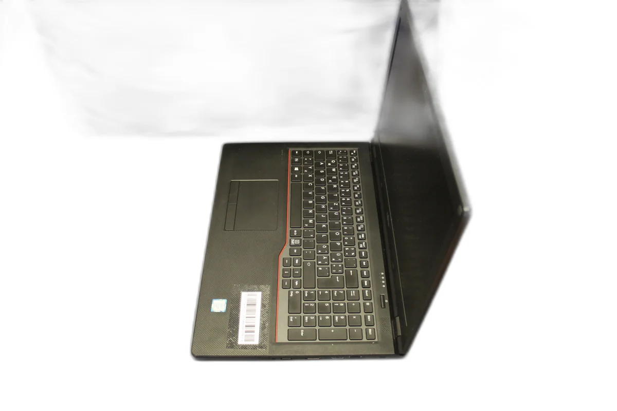 Fujitsu Lifebook z flotily půjčovny ITHOPE